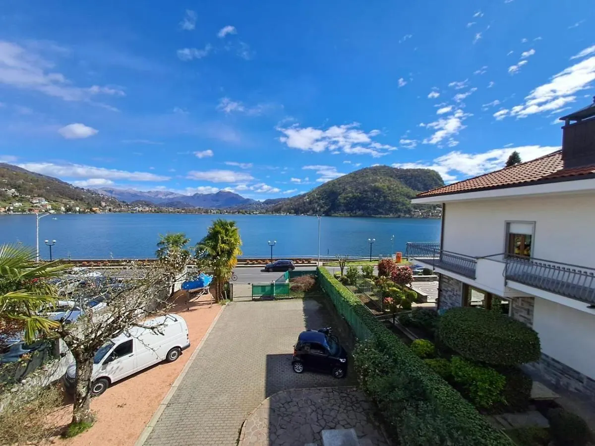 Villa Aida Lake View Lavena Ponte Tresa Italy
