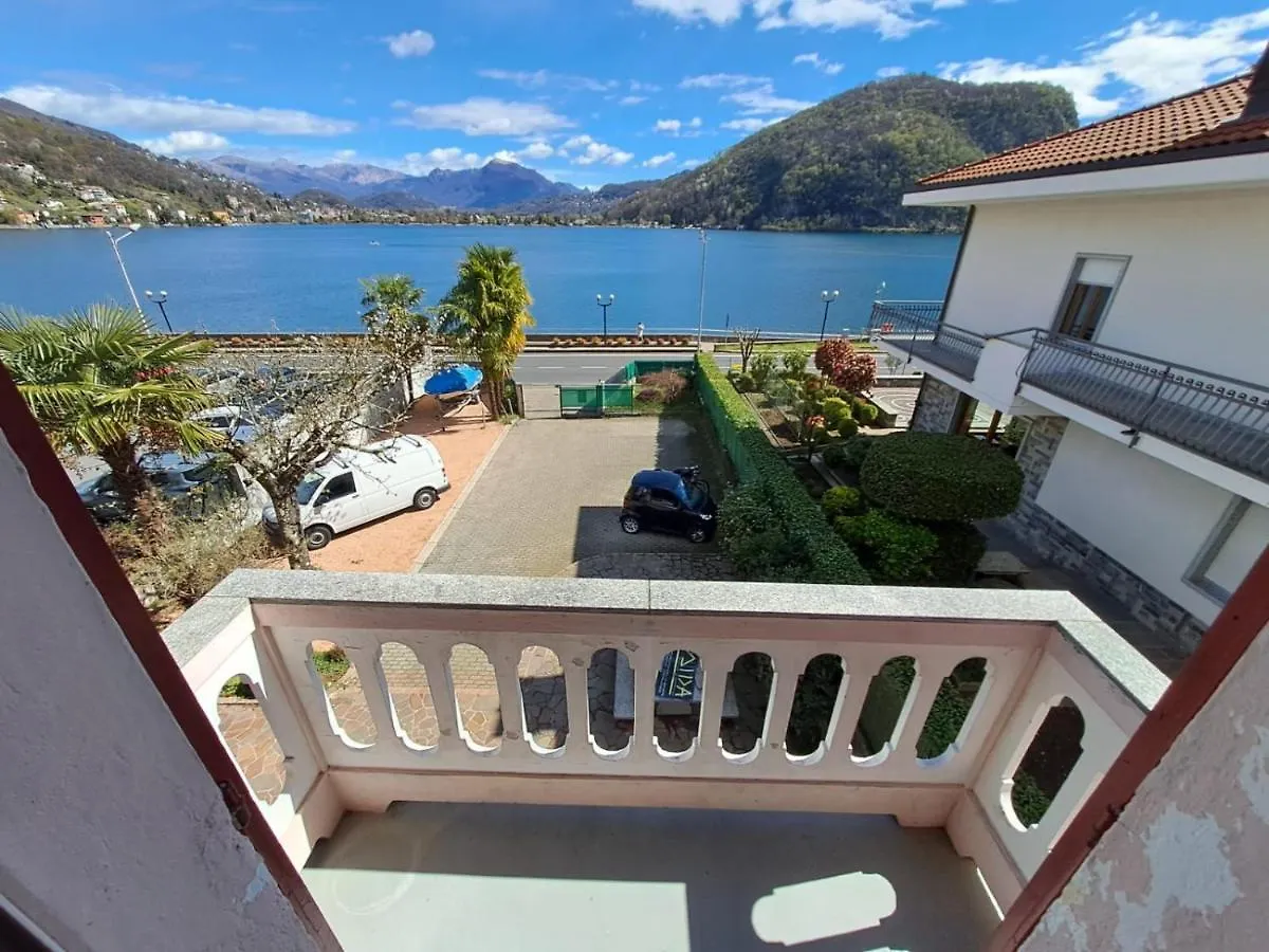 Apartment Villa Aida Lake View Lavena Ponte Tresa Italy